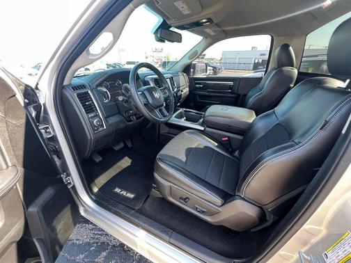 Bright Silver Metallic Clearcoat 2016 RAM 1500 Sport