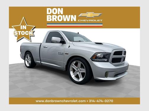 Bright Silver Metallic Clearcoat 2016 RAM 1500 Sport