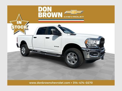 Bright White Clearcoat 2024 RAM 2500 Big Horn Crew Cab 4x4 6'4' Box