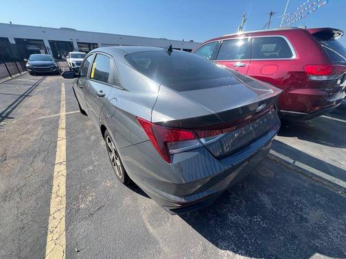Gray 2023 Hyundai ELANTRA SEL