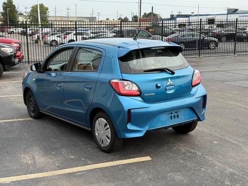 2024 Mitsubishi Mirage ES