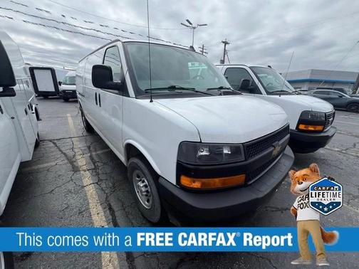 Summit White 2025 Chevrolet Express 2500 LT