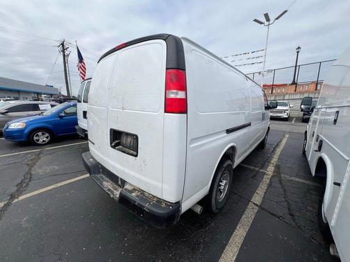 Summit White 2025 Chevrolet Express 2500 LT