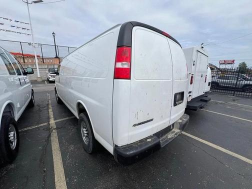 Summit White 2025 Chevrolet Express 2500 LT