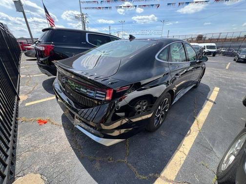 Abyss Black 2025 Hyundai SONATA SEL
