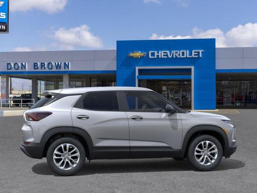 Sterling Gray Metallic 2026 Chevrolet Trailblazer LS