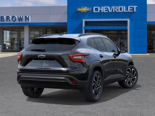 Mosaic Black Metallic 2026 Chevrolet Trax FWD 2RS