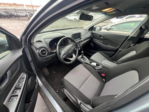 Sonic Silver 2018 Hyundai KONA SEL