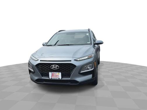 Sonic Silver 2018 Hyundai KONA SEL