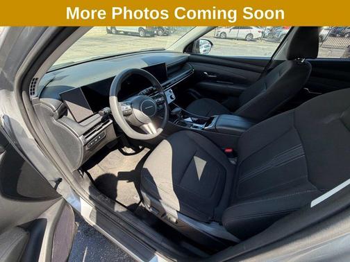 Shimmering Silver 2025 Hyundai TUCSON SEL