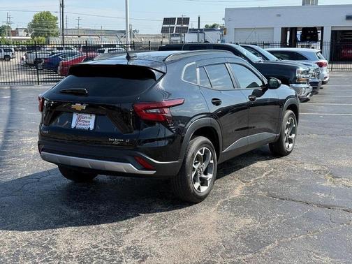 2024 Chevrolet Trax LT