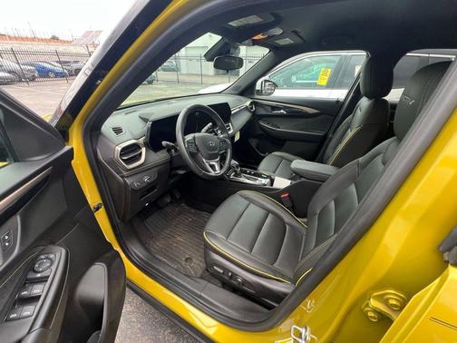 Nitro Yellow Metallic 2024 Chevrolet Trailblazer ACTIV