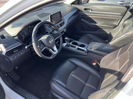 2023 Nissan Altima SR FWD