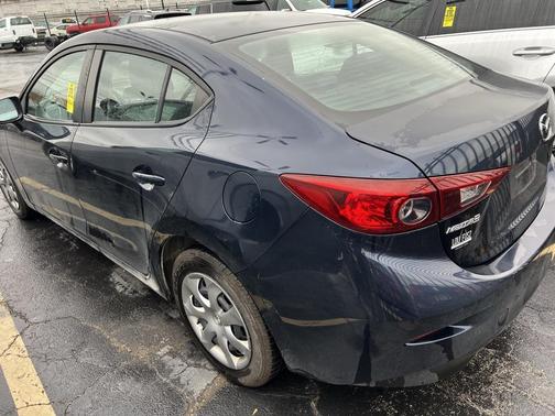 2015 Mazda Mazda3 i SV