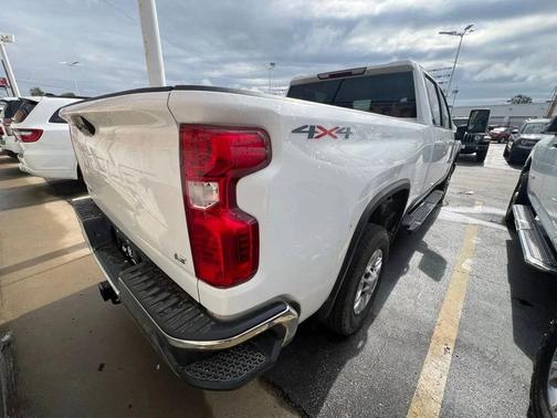 Summit White 2025 Chevrolet Silverado 2500 LT