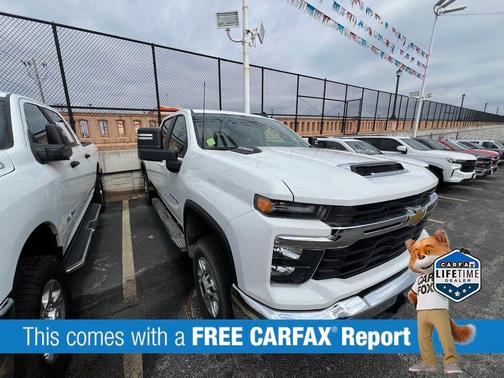 Summit White 2025 Chevrolet Silverado 2500 LT
