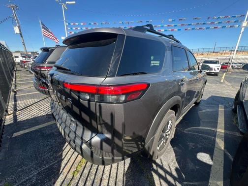 Gun Metallic 2024 Nissan Pathfinder SV FWD