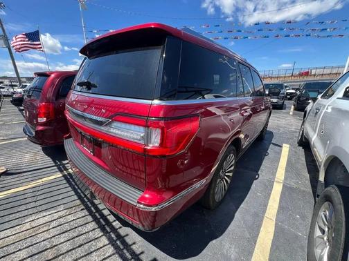RUBY RED TINTED CC 2019 Lincoln Navigator Reserve
