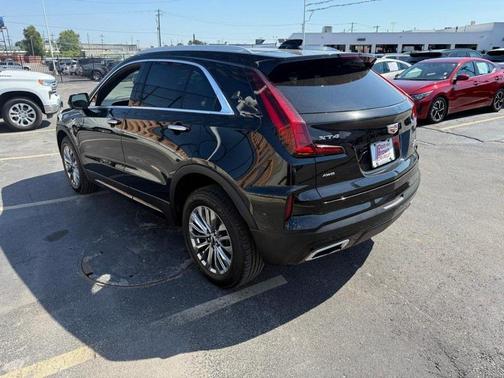 2025 Cadillac XT4 Premium Luxury
