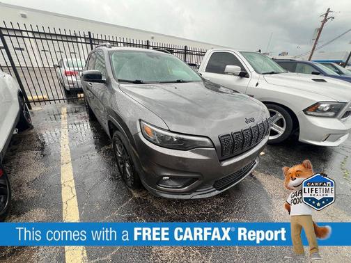 Granite Crystal Metallic Clearcoat 2023 Jeep Cherokee Altitude