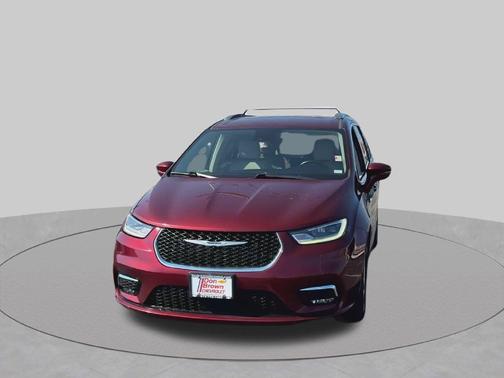 Velvet Red Pearlcoat 2021 Chrysler Pacifica Touring L