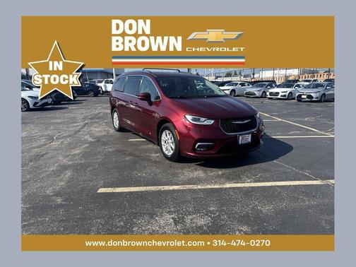Velvet Red Pearlcoat 2021 Chrysler Pacifica Touring L