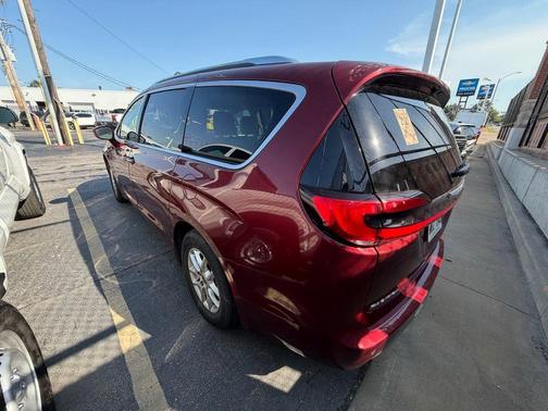 Velvet Red Pearlcoat 2021 Chrysler Pacifica Touring L