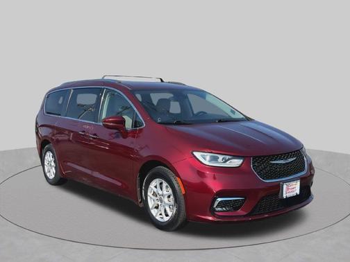 Velvet Red Pearlcoat 2021 Chrysler Pacifica Touring L