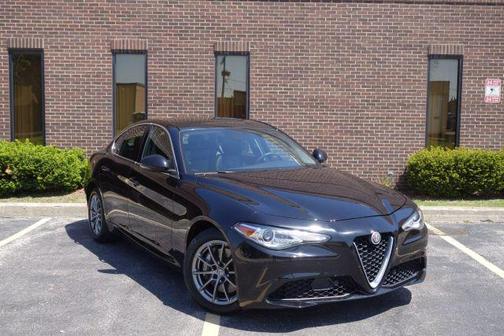 2019 Alfa Romeo Giulia Base