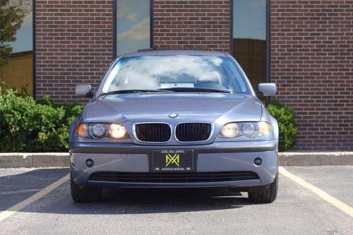 2003 BMW 325 i