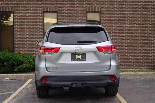 2017 Toyota Highlander LE