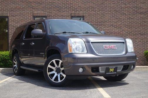 Gray 2011 GMC Yukon XL 1500 Denali