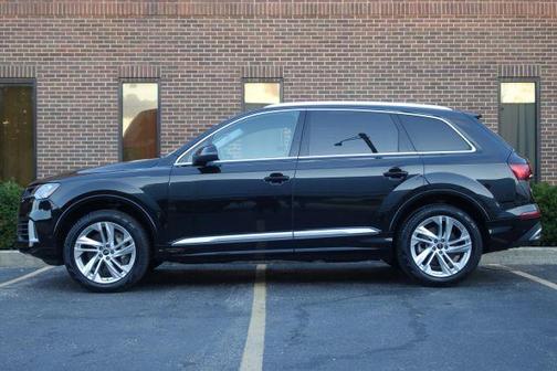 2024 Audi Q7 55 Premium