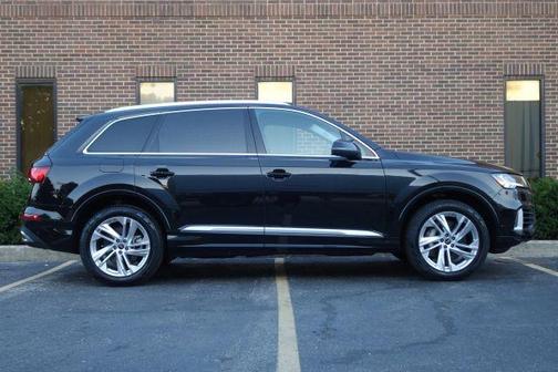 2024 Audi Q7 55 Premium