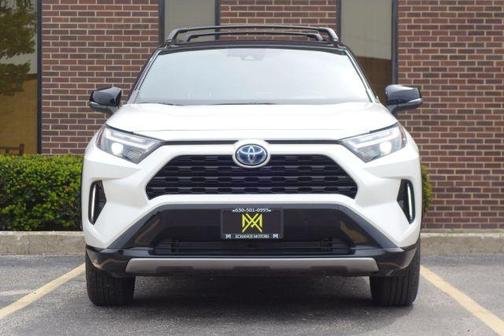 White 2022 Toyota RAV4 Hybrid XSE