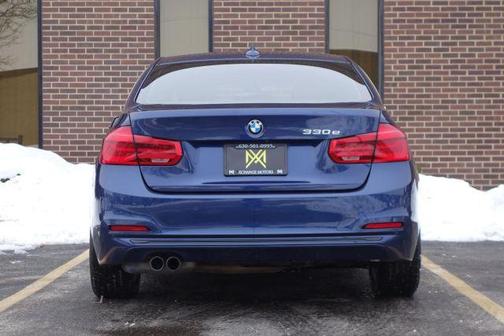 2017 BMW 330e iPerformance