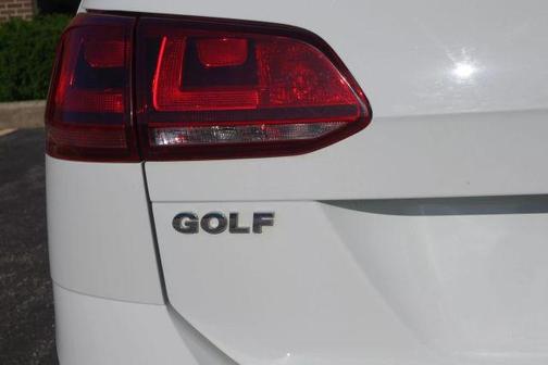 2015 Volkswagen Golf SportWagen S