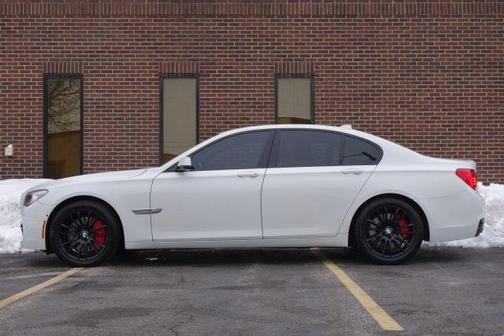 2012 BMW 750 i xDrive