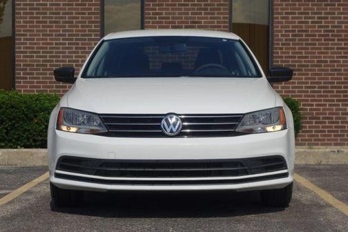 White 2015 Volkswagen Jetta 2.0L S