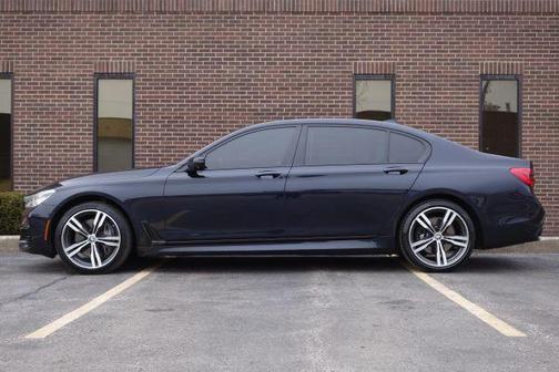 2016 BMW 750 i xDrive