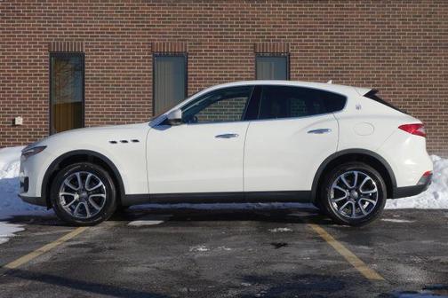 2017 Maserati Levante Base