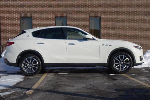 2017 Maserati Levante Base