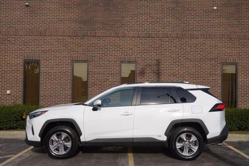2023 Toyota RAV4 Hybrid XLE