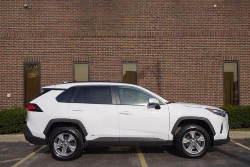 2023 Toyota RAV4 Hybrid XLE