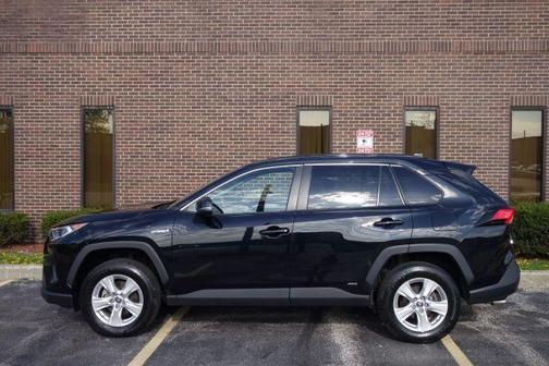 2021 Toyota RAV4 Hybrid XLE