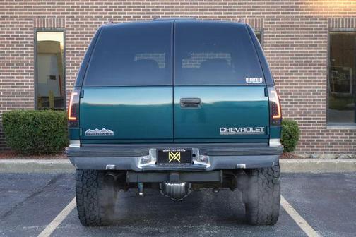 1999 Chevrolet Suburban 