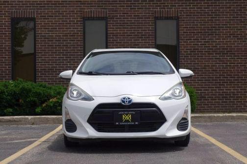 2016 Toyota Prius c Two