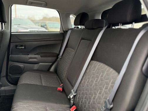 2024 Mitsubishi Outlander Sport 2.0 ES