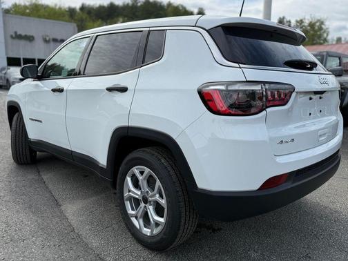 2025 Jeep Compass Sport