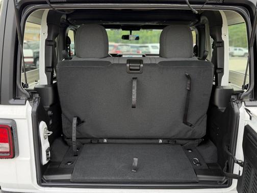 Bright White Clearcoat 2026 Jeep Wrangler Sport